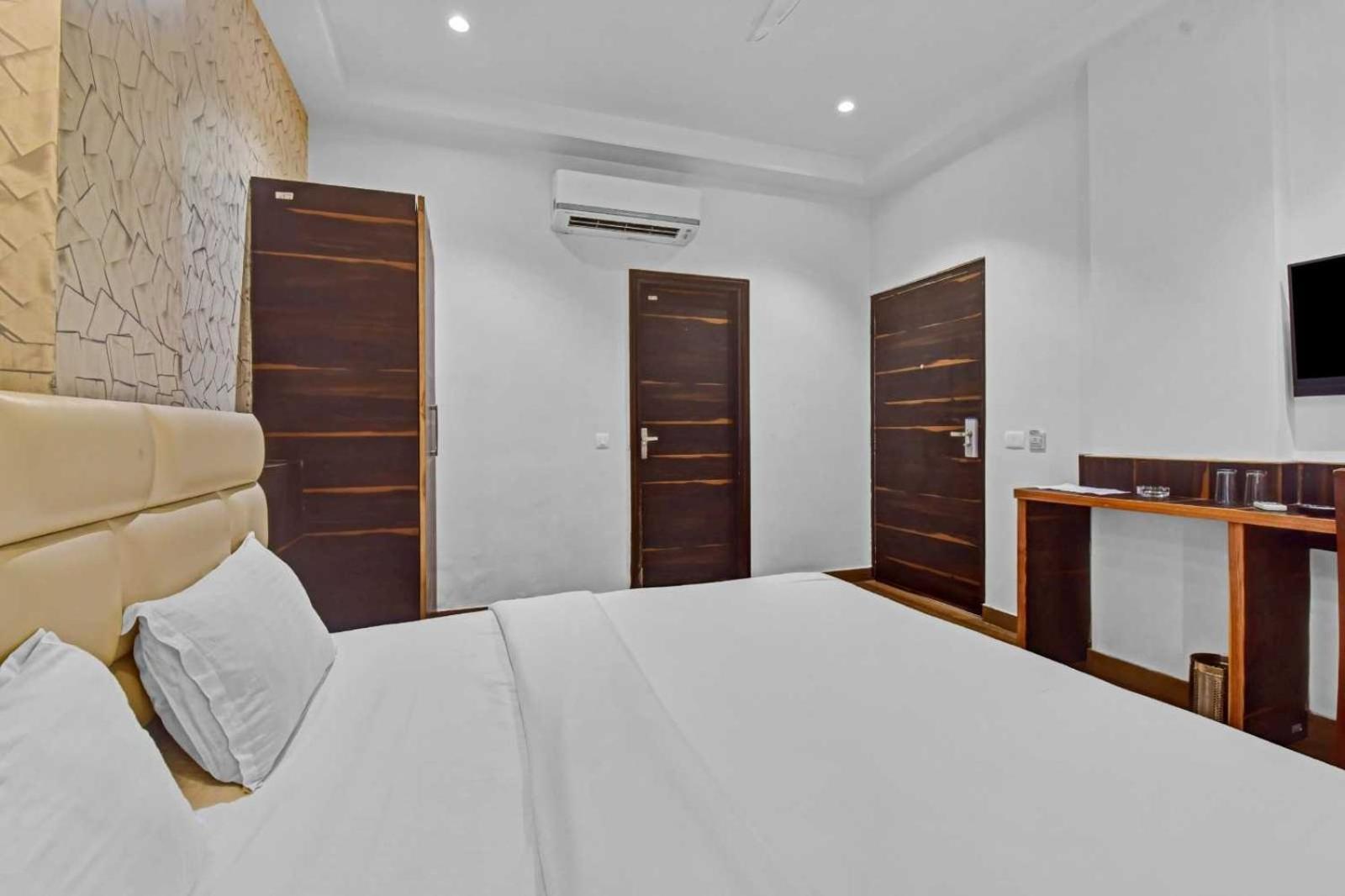 Collection O Hotel Karma Inn Džajpur Exteriér fotografie